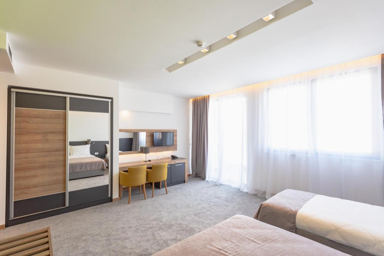 Hotel Stobex Loznica Ngoại thất bức ảnh